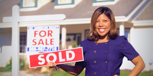 Read more about the article What Is A Flat Fee Real Estate Agent?